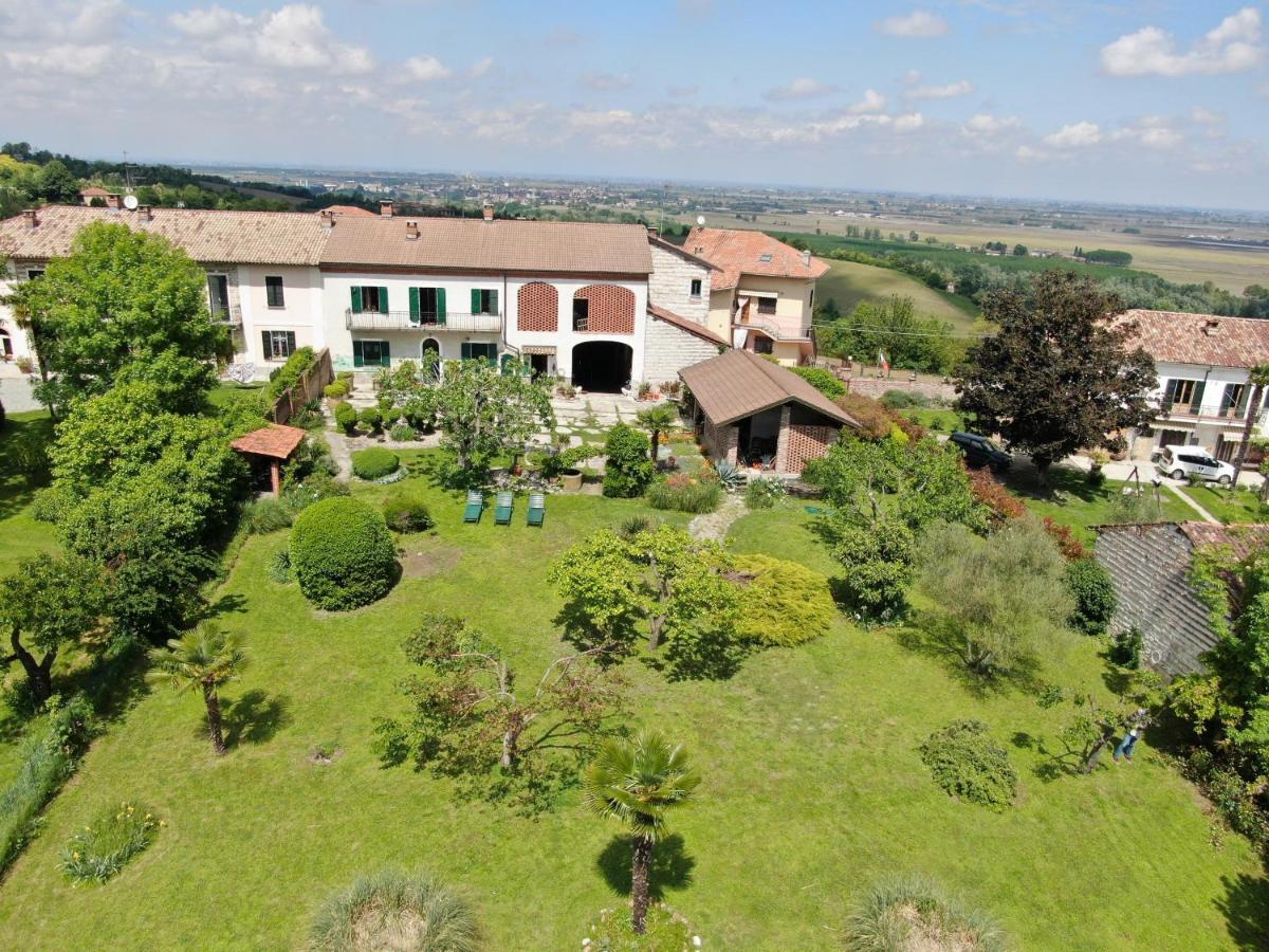 B&B Il Casale Di Andrea & Simona Camino Exterior photo